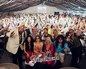 Saumarktball Spalt