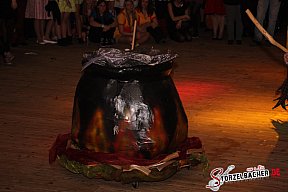 Saumarktball Spalt