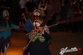 Saumarktball Spalt