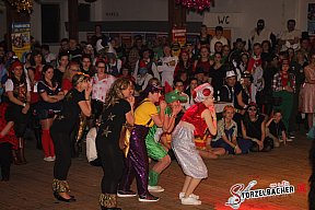 Saumarktball Spalt