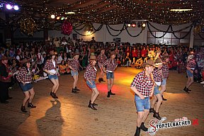 Saumarktball Spalt