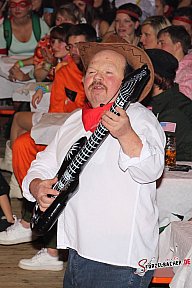 Saumarktball Spalt