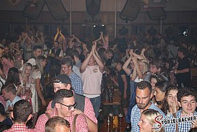 Volksfest Neus&auml;ss