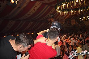 Volksfest Neus&auml;ss