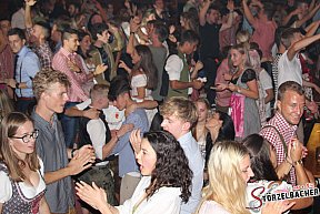 Volksfest Neus&auml;ss