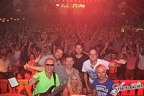 Neus&auml;&szlig; Volksfest