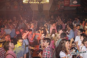 Neus&auml;&szlig; Volksfest