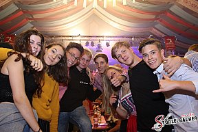 Volksfest Neus&auml;ss