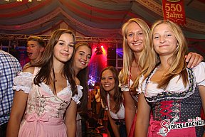 Volksfest Neus&auml;ss