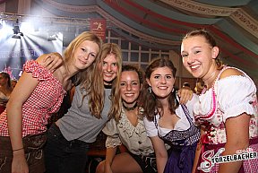 Volksfest Neus&auml;ss
