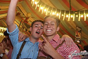 Volksfest Neus&auml;ss