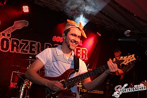 Saumarktball Spalt