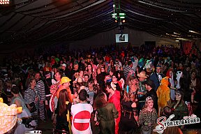 Saumarktball Spalt
