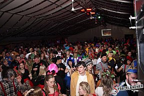 Saumarktball Spalt