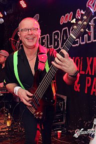 Saumarktball Spalt