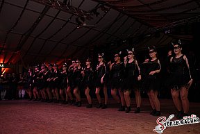 Saumarktball Spalt