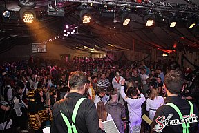 Saumarktball Spalt