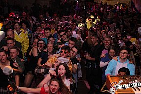 Saumarktball Spalt