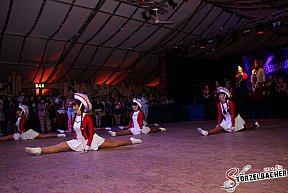 Saumarktball Spalt