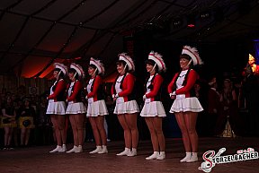 Saumarktball Spalt