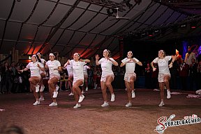 Saumarktball Spalt