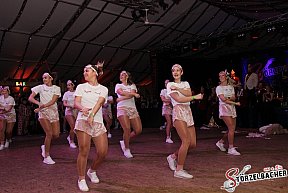 Saumarktball Spalt