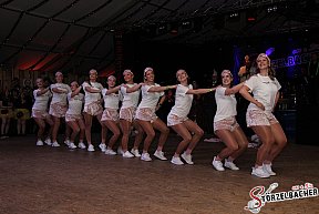 Saumarktball Spalt